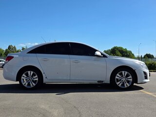 2014 Chevrolet Cruze I Рестайлинг, белый, 1000000 рублей, вид 2