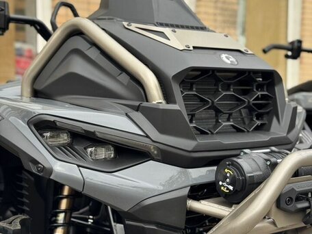 2026 BRP Can-Am Outlander X MR 1000R, серый, 2390000 рублей, вид 2