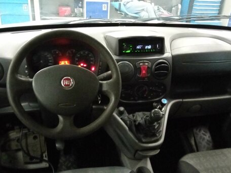 2015 Fiat Doblo I Рестайлинг, белый, 730000 рублей, вид 5