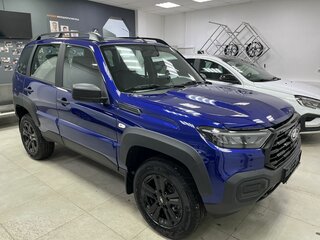 2026 Lada (ВАЗ) Niva Travel I Рестайлинг, синий, 1755900 рублей, вид 4