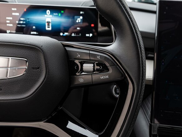 2023 Geely Atlas II, голубой, 2340000 рублей - вид 17