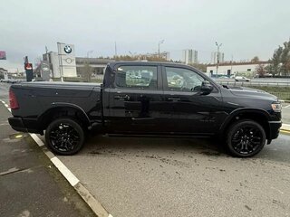 2026 Ram 1500 Crew Cab V Рестайлинг, чёрный, 10050000 рублей, вид 3