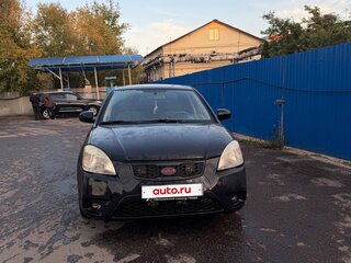 2011 Kia Rio II Рестайлинг, чёрный, 550000 рублей, вид 1