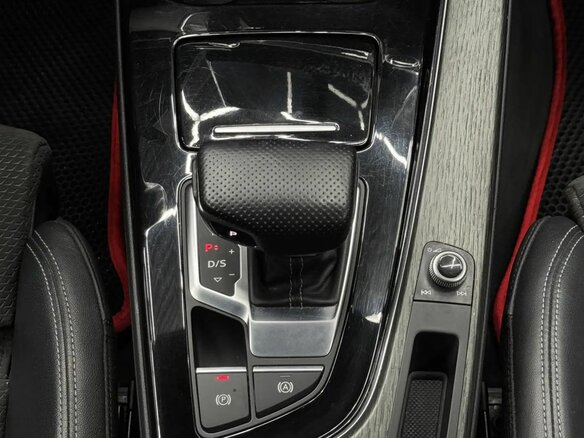 2020 Audi A4 35 TFSI V (B9) Рестайлинг, красный, 2595000 рублей - вид 16