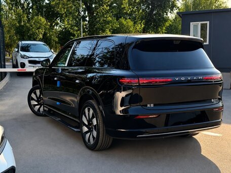 2026 Voyah Taishan X8, чёрный, 7700000 рублей, вид 4