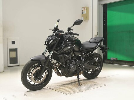 2022 Yamaha MT-07 (FZ-07), чёрный, 880000 рублей, вид 2