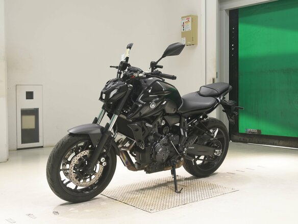 2022 Yamaha MT-07 (FZ-07), чёрный, 880000 рублей - вид 1