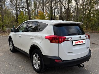 2013 Toyota RAV4 IV (XA40), белый, 1370000 рублей, вид 2