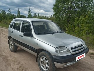 2005 Chevrolet Niva I, серебристый, 310000 рублей, вид 1
