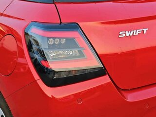 2025 Suzuki Swift MHEV VI, красный, 1997007 рублей, вид 5