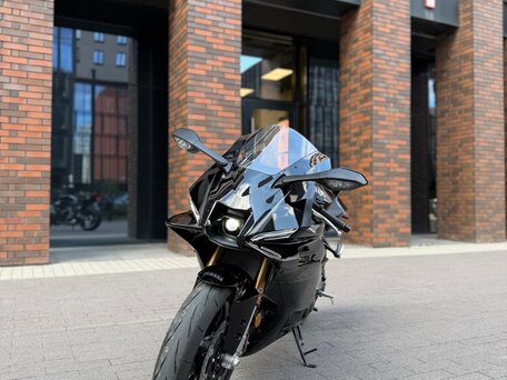 2026 Yamaha YZF-R9, чёрный, 1680000 рублей, вид 2