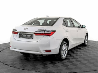 2017 Toyota Corolla XI (E160, E170, E180) Рестайлинг 1, белый, 1680000 рублей, вид 5