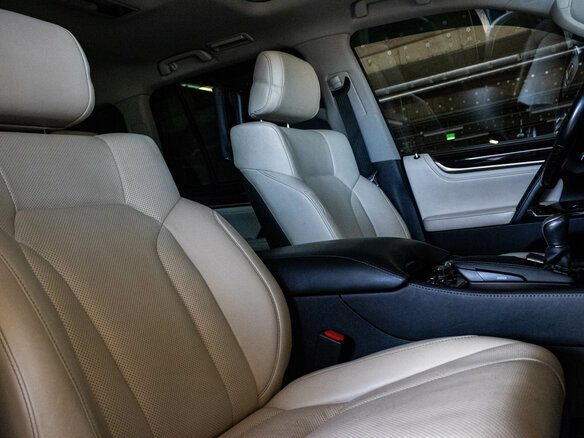 2017 Lexus LX 570 III Рестайлинг 2, белый - вид 10
