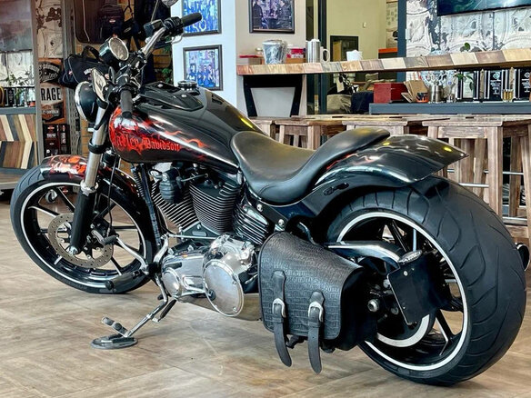 2008 Harley-Davidson Rocker C, чёрный, 1550000 рублей - вид 2