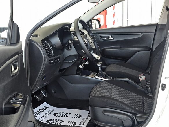 2018 Kia Rio IV, белый - вид 9
