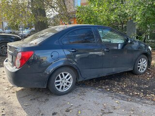 2013 Chevrolet Aveo II, чёрный, 450000 рублей, вид 3