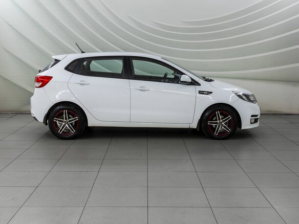 2015 Kia Rio 6-speed III, белый, 1268000 рублей - вид 7
