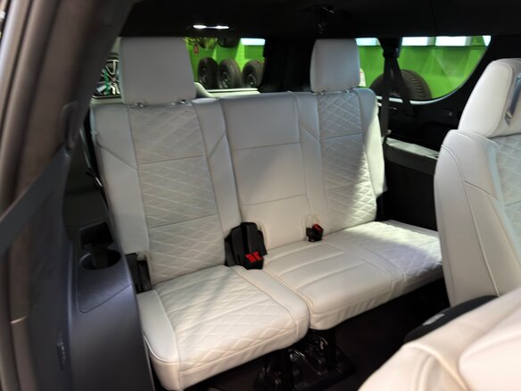 2026 Cadillac Escalade ESV V Рестайлинг, чёрный, 22500000 рублей - вид 17