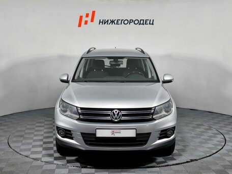 2012 Volkswagen Tiguan I Рестайлинг, серебристый, 933000 рублей, вид 2