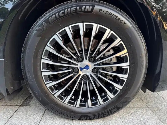 2024 Denza D9 I, чёрный, 7585000 рублей - вид 10