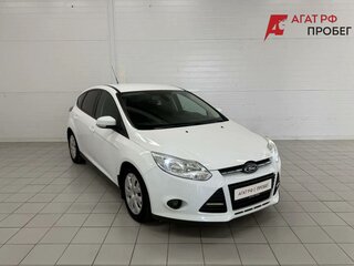 2013 Ford Focus III, белый, 700000 рублей, вид 3