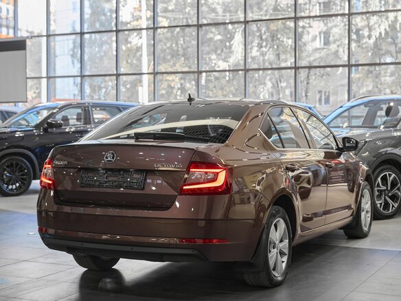 2020 Skoda Octavia III (A7) Рестайлинг, коричневый, 1799000 рублей - вид 5