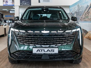 2026 Geely Atlas II, зелёный, 3904990 рублей, вид 2