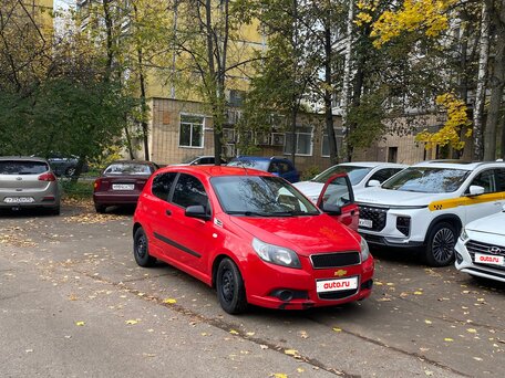 2010 Chevrolet Aveo I Рестайлинг, красный, 310000 рублей, вид 4