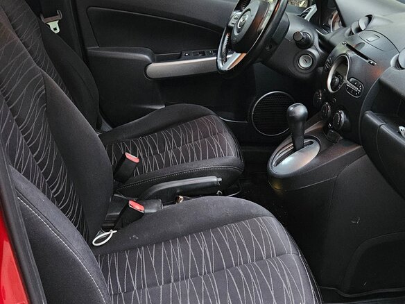 2008 Mazda 2 II (DE), красный - вид 6