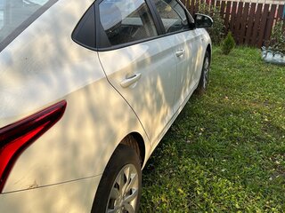 2020 Hyundai Solaris II Рестайлинг, белый, 1250000 рублей, вид 4