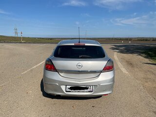 2007 Opel Astra GTC H Рестайлинг, серебристый, 300000 рублей, вид 3