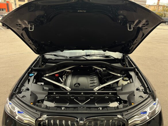 2022 BMW X7 40d I (G07), чёрный, 9900000 рублей - вид 35