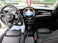 2022 Mini Hatch Cooper III (F55/F56) Рестайлинг 2, бежевый, 2170000 рублей - вид 7