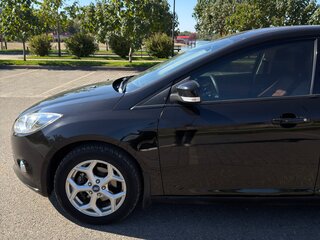 2011 Ford Focus III, чёрный, 650000 рублей, вид 4