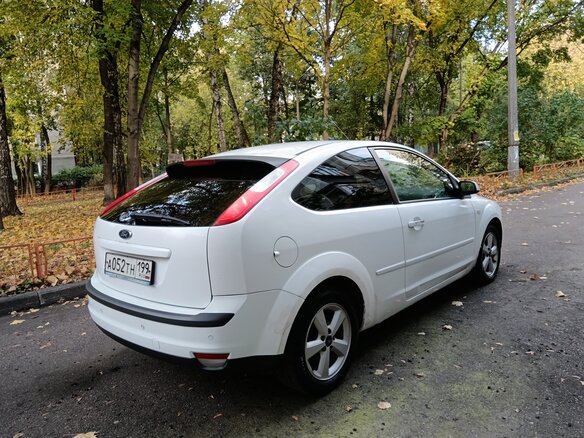 2007 Ford Focus II, белый - вид 7