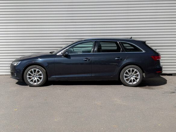 2018 Audi A4 V (B9), синий, 1530000 рублей - вид 7