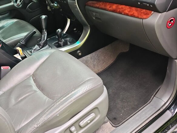 2005 Toyota Land Cruiser Prado 5-speed 120 Series, чёрный - вид 15
