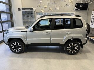 2026 Lada (ВАЗ) Niva Travel I Рестайлинг, серебристый, 1929000 рублей, вид 2