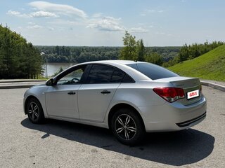 2011 Chevrolet Cruze I, серебристый, 560000 рублей, вид 4
