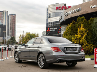 2017 Mercedes-Benz E-Класс 200 V (W213, S213, C238), серебристый, 2538000 рублей, вид 5