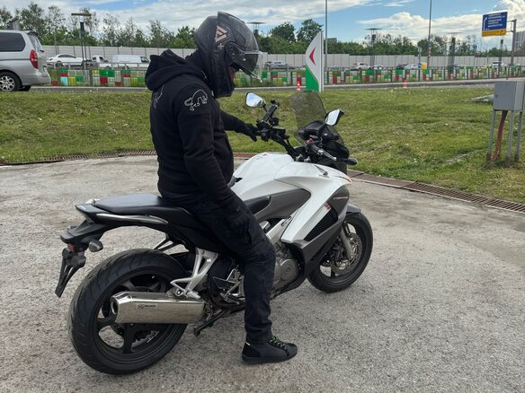 2014 Honda VFR 800X (Crossrunner), белый, 700000 рублей