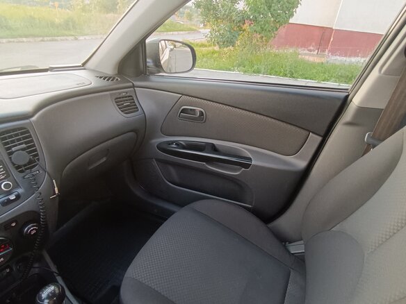 2010 Kia Rio II Рестайлинг, чёрный, 380000 рублей - вид 7