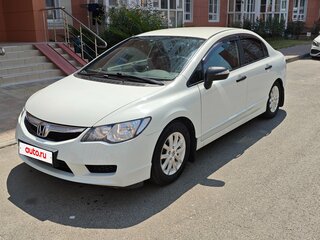 2011 Honda Civic VIII Рестайлинг, белый, 925000 рублей, вид 3
