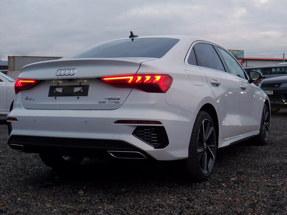 2023 Audi A3 35 TFSI IV (8Y), белый, 2160000 рублей - вид 3
