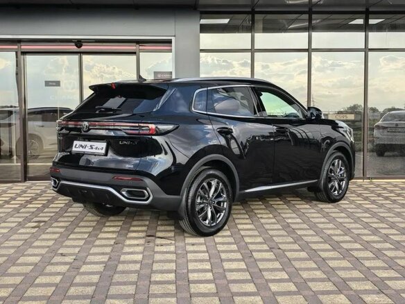 2026 Changan UNI-S I Рестайлинг, чёрный - вид 4