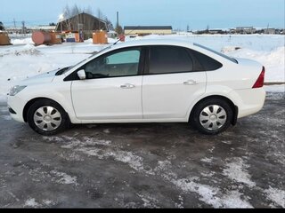 2010 Ford Focus II Рестайлинг, белый, 500000 рублей, вид 5