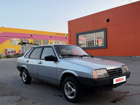 2002 Lada (ВАЗ) 21099, серебристый - вид 2