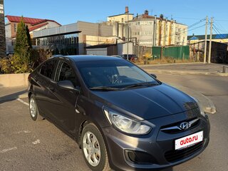 2013 Hyundai Solaris I, серый, 820000 рублей, вид 2
