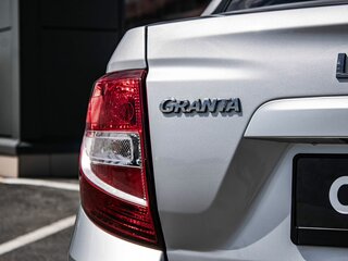 2026 Lada (ВАЗ) Granta I Рестайлинг, серебристый, 1088000 рублей, вид 3