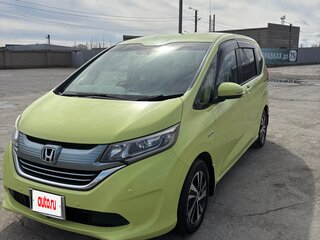 2017 Honda Freed+ II, жёлтый, 1300000 рублей, вид 2